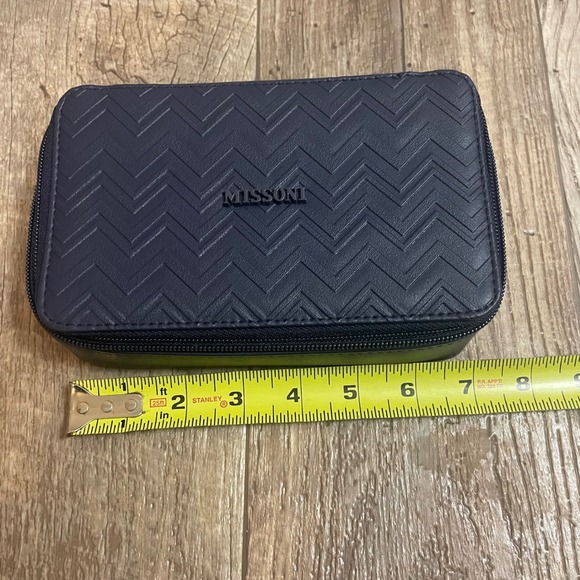 Missoni for Delta Airlines Lot (2) Cosmetic Bag Travel Case Blue Zig Zag EMPTY - Picture 8 of 8